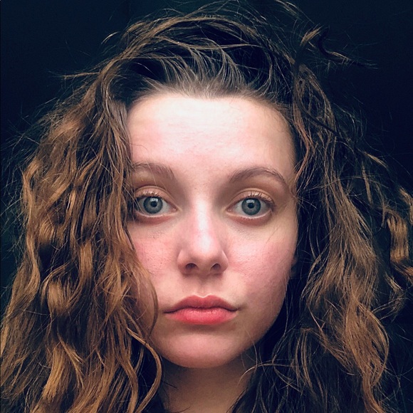 Meet your Posher, Zoe - Picture 1 of 1